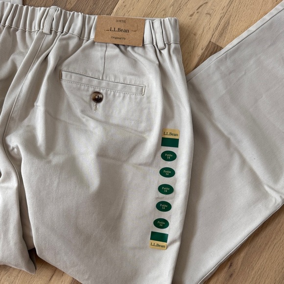 L.L. Bean Women's Beige Casual Pants - Picture 5 of 6